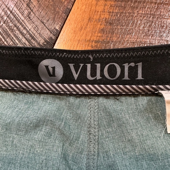 Vuori Cruise Boardshorts Green Heather Men’s Size 34 - Picture 8 of 12